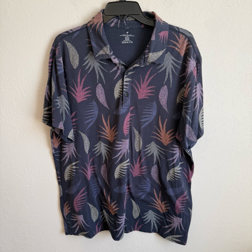 Men’s XL Navy Floral Fabletics Athleisure Lightweight Casual Breathable Polo